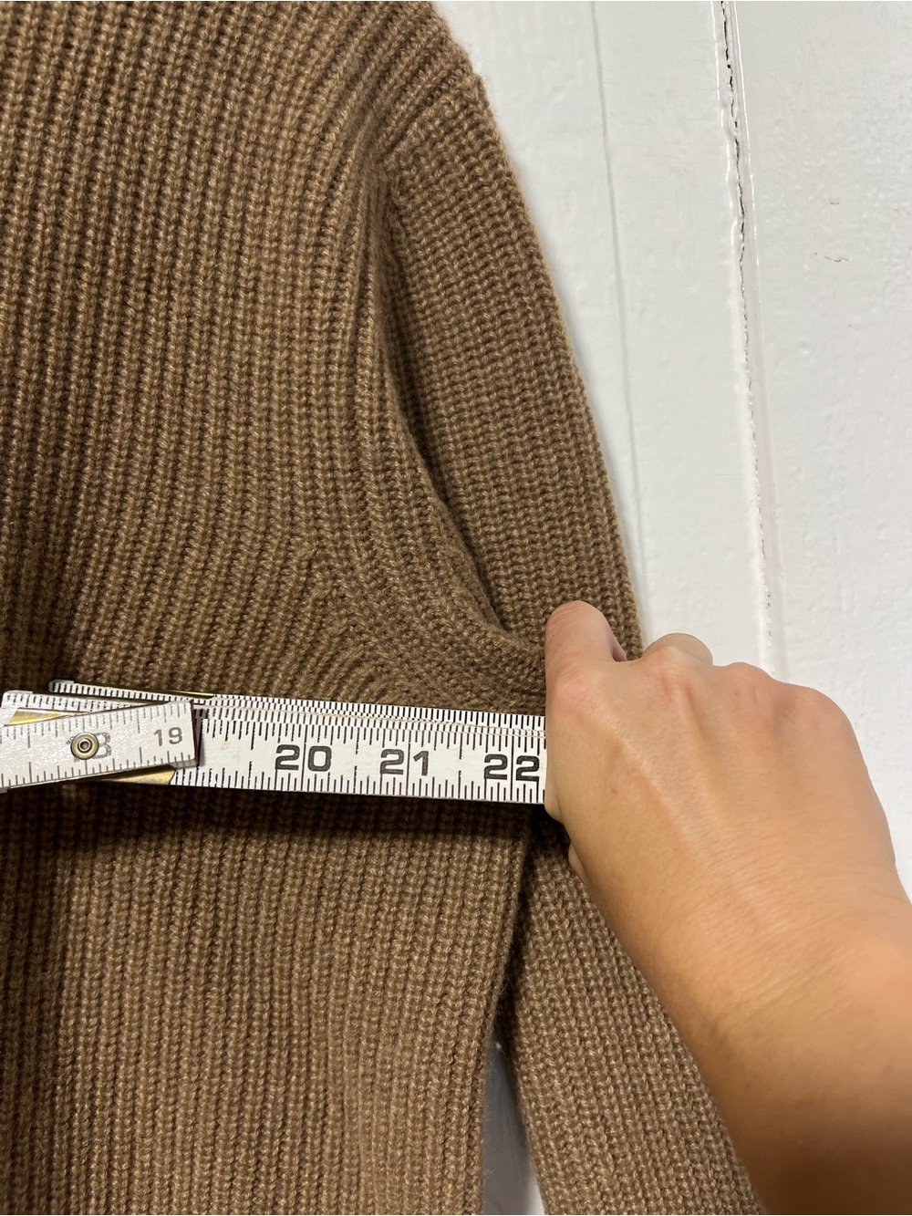 Quince Mongolian 100% Cashmere Fisherman Turtleneck Sweater in Teak Brown Size M - Picture 6 of 7